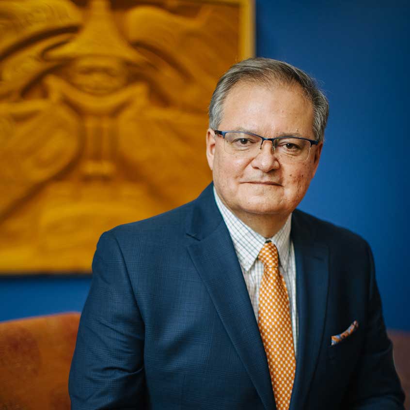 Mike DeGagné Portrait