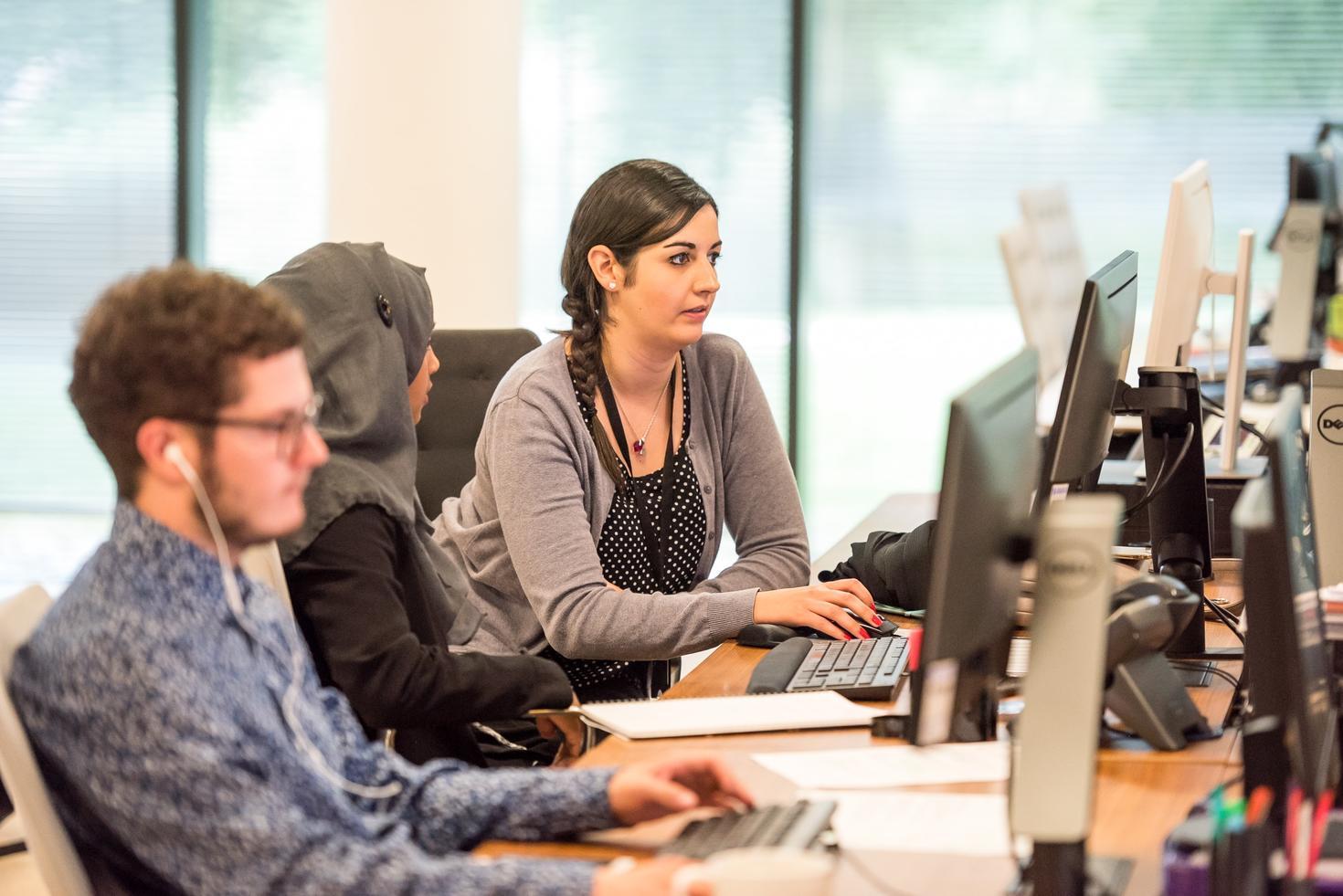 Students work in computer lab