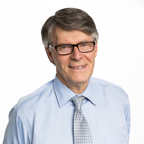 Headshot of Allen Eaves.