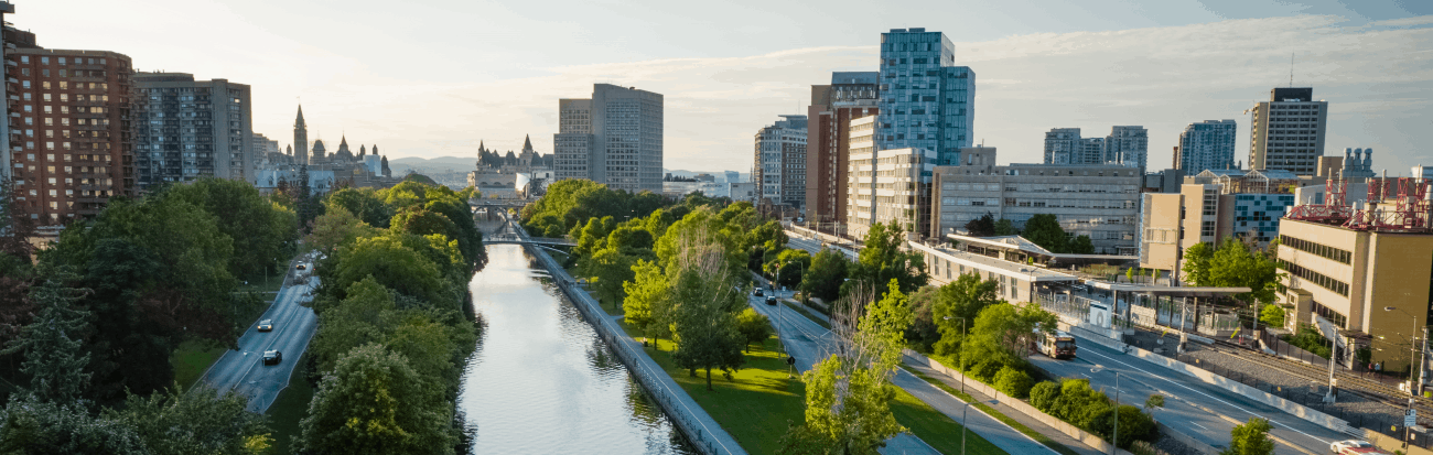 Panorama uOttawa campus from drone