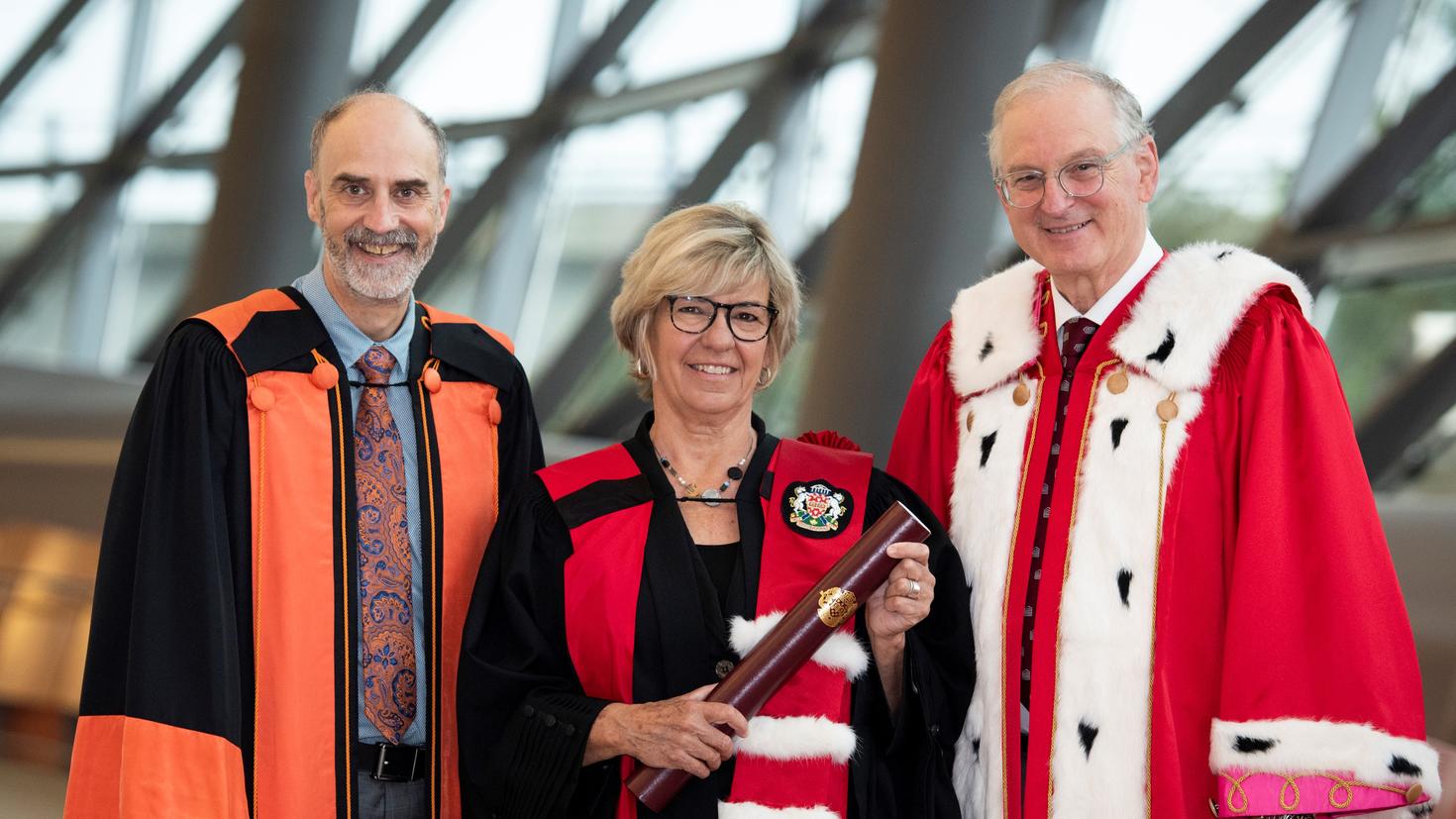 Dean of the Faculty of engineeirng, Honorary Doctorate recipient Julia Elvidge, and President of the University of Ottawa 