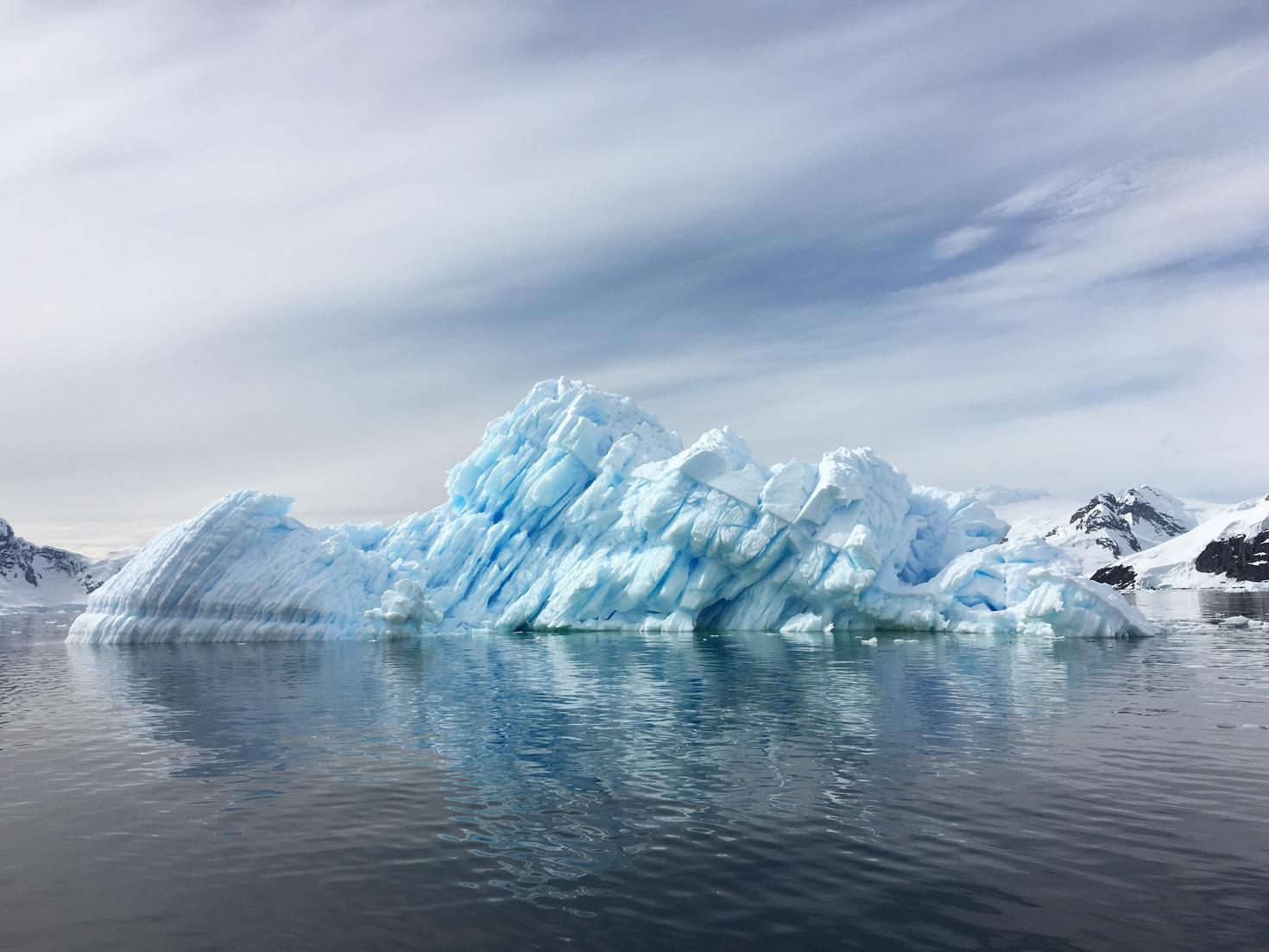 Melting glaciers in the Arctic