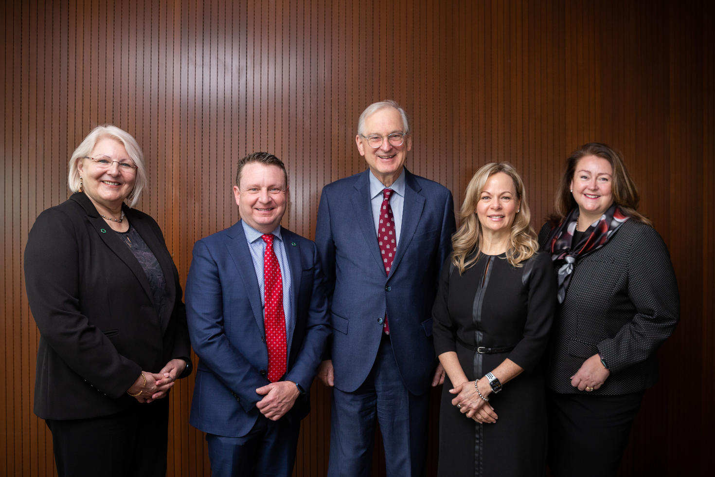 From left to right:Francine Côté, Chair, Desjardins Ontario Credit Union, William (Billy) Boucher, Desjardins Ontario Credit Union, Jacques Frémont, uOttawa, Jacline Nyman, uOttawa, Marilyn Horrick, Desjardins Ontario Credit Union