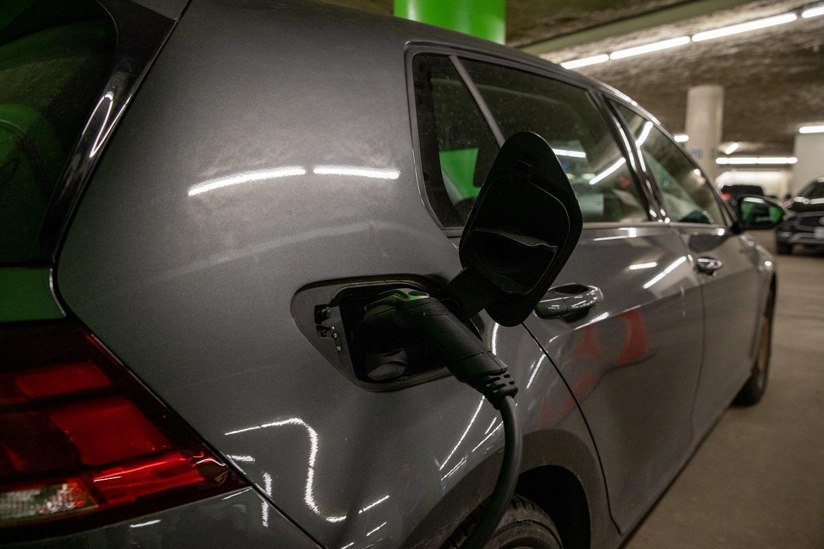Electric vehicle charging