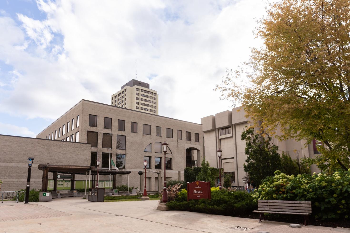 Simard Hall 