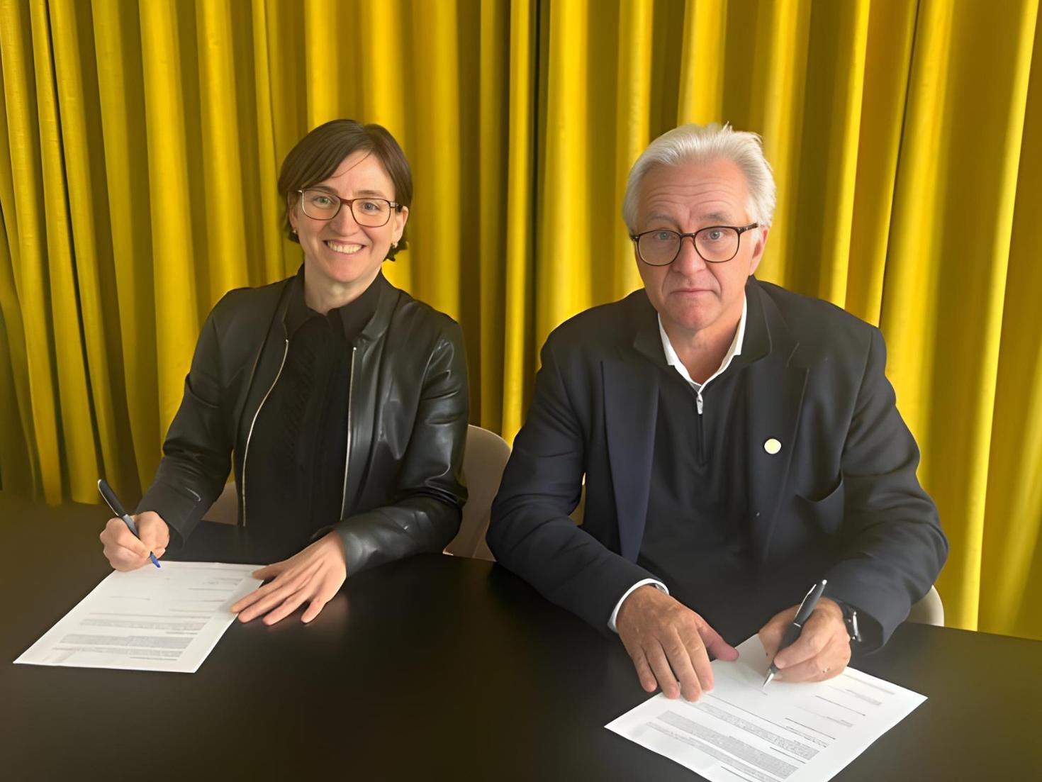 Marie-Eve Sylvestre, uOttawa president and vice-chancellor, and Jeanick Brisswalter, president of Université Côte d’Azur