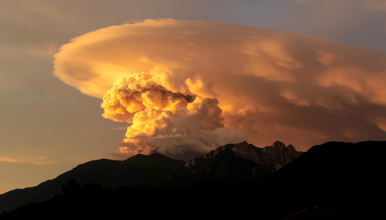 Ash storm cloud particles swirling weather