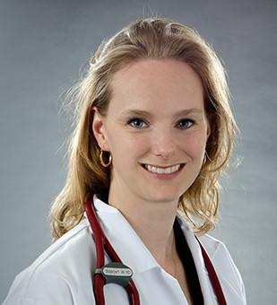 Headshot of Dr. Mélanie Lacasse. 