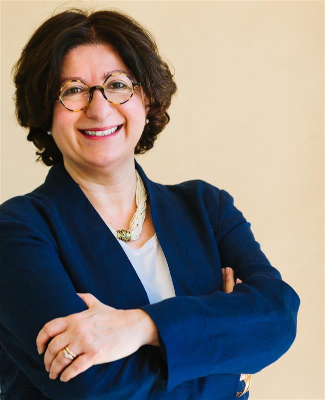 Professeur Myra J.Tawfik