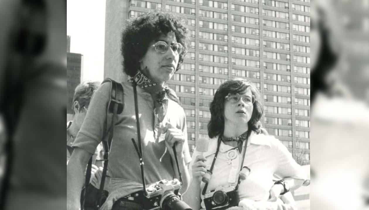 Manifestantes à Toronto lors d’un rassemblement pour l’équité, les services de garde et la libération de Morgentaler. 10 mai 1975. 10-001-S3-I347