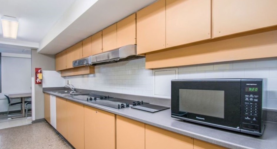 Marchand common kitchen