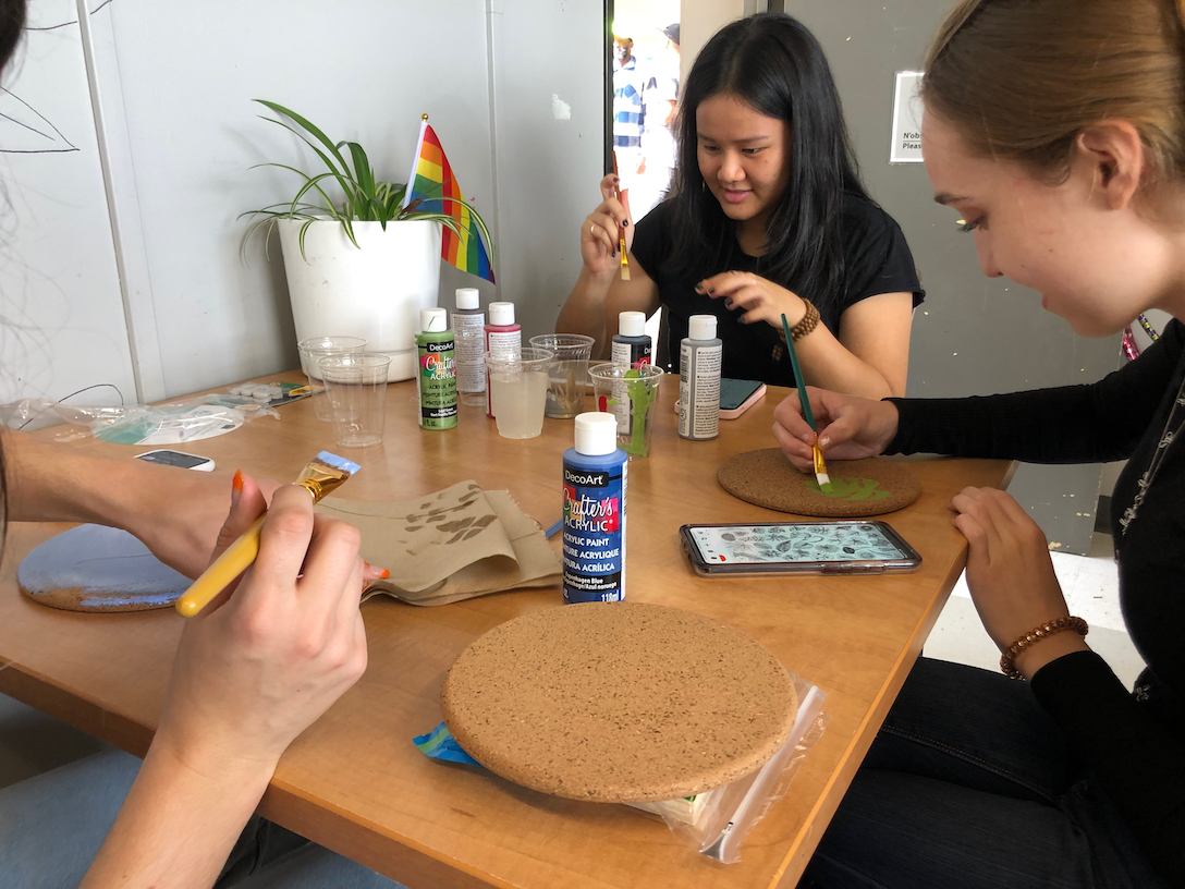 People painting