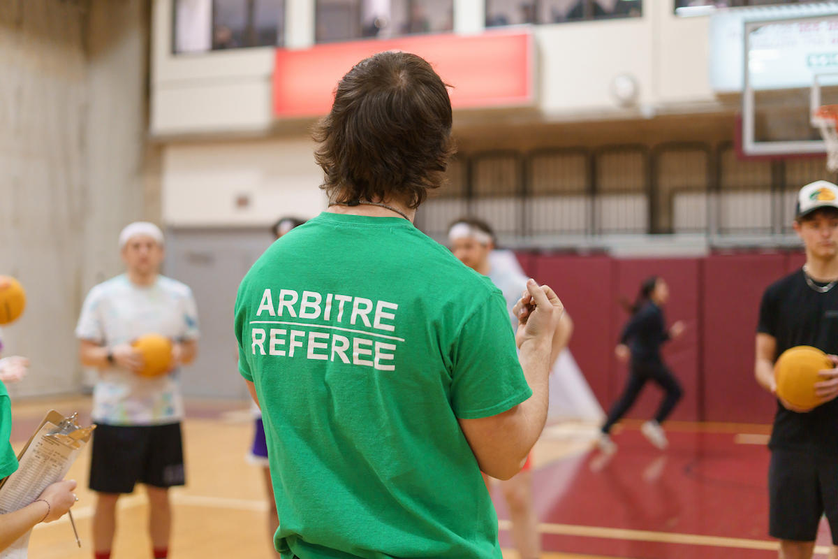 referee