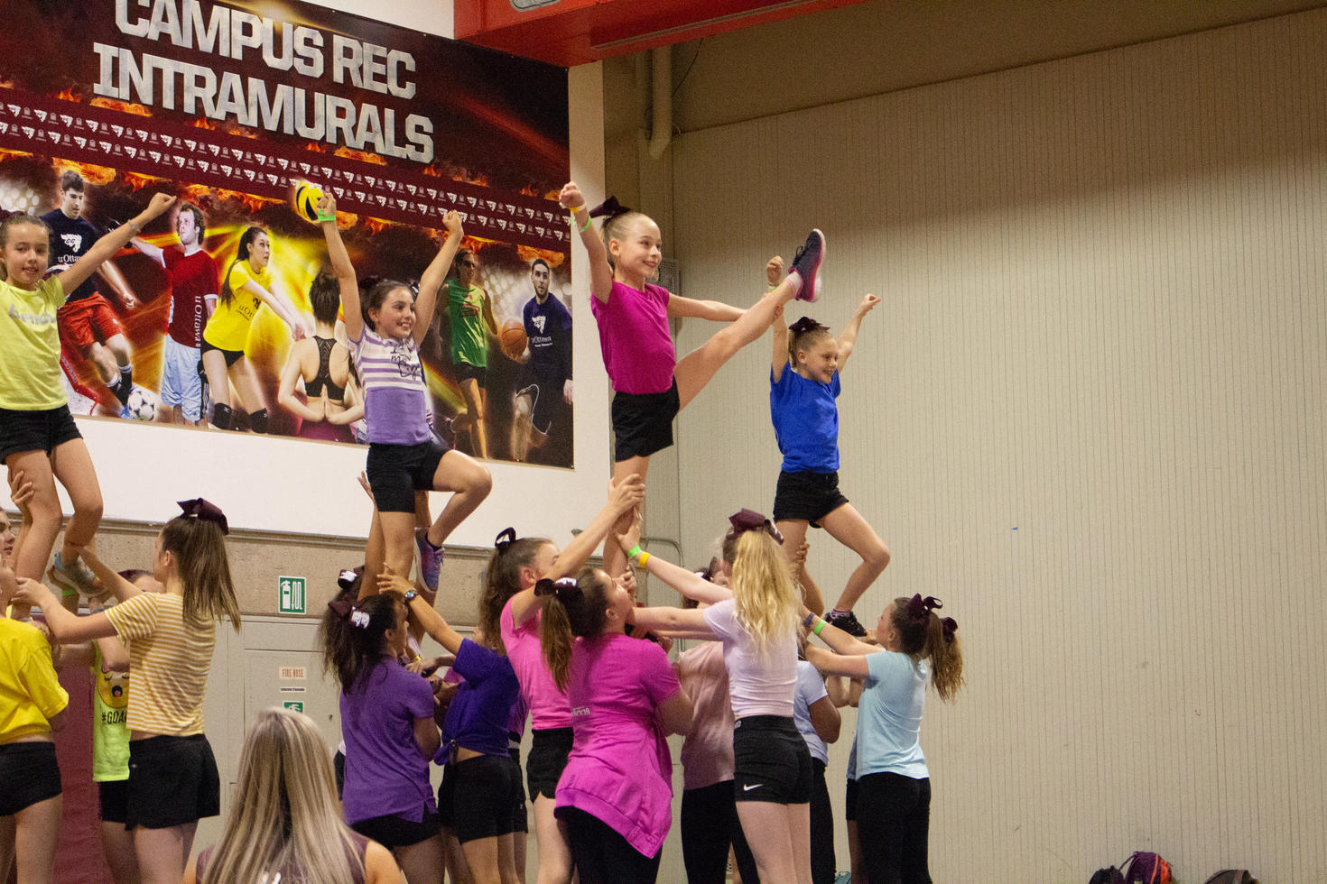 UOttawa Kids cheer