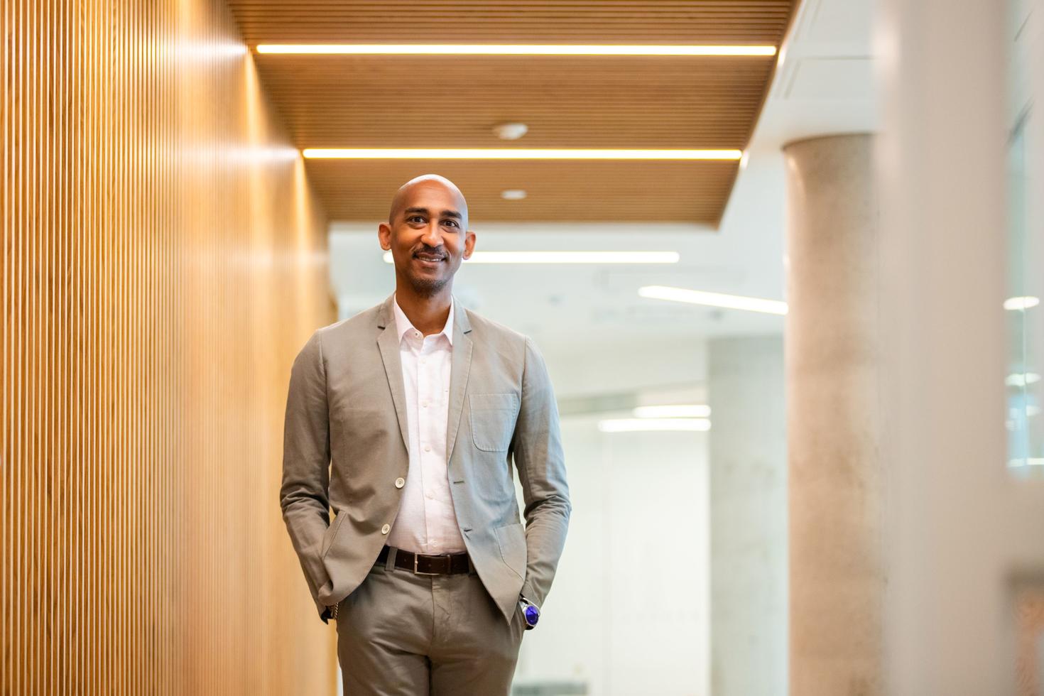 Dean Bangou portrait image