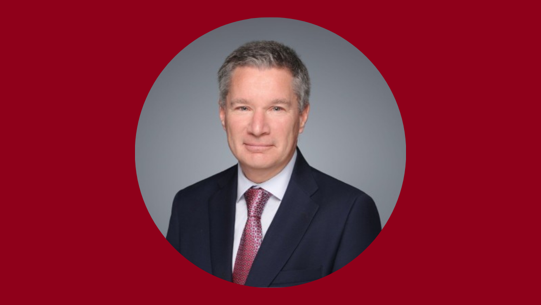 Diplômé Chris White