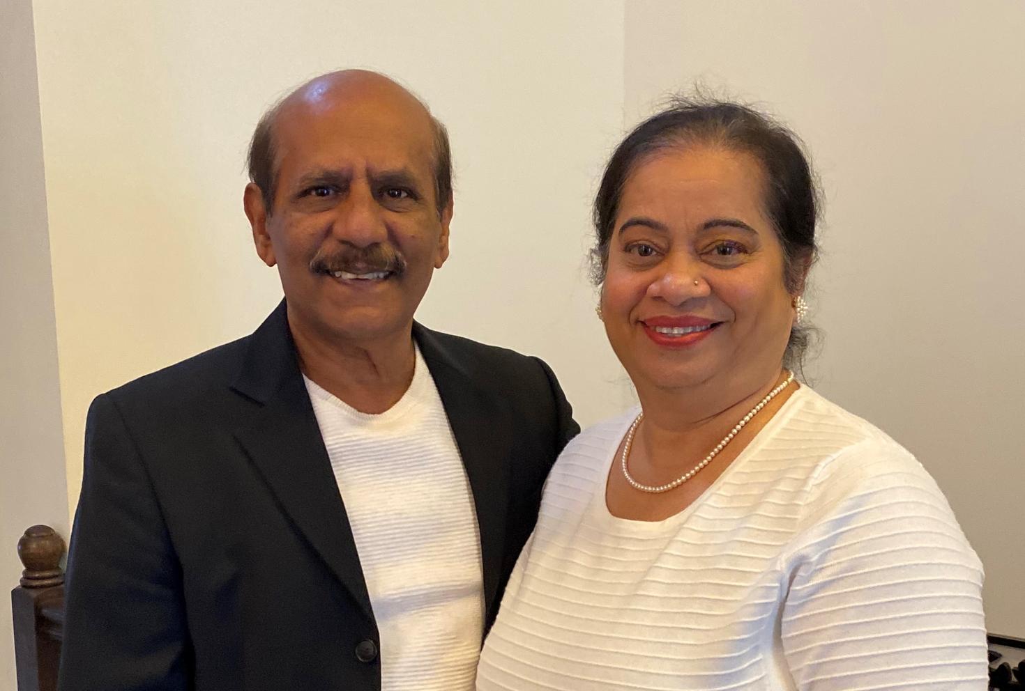 M Tarafder et Mme Nasir 