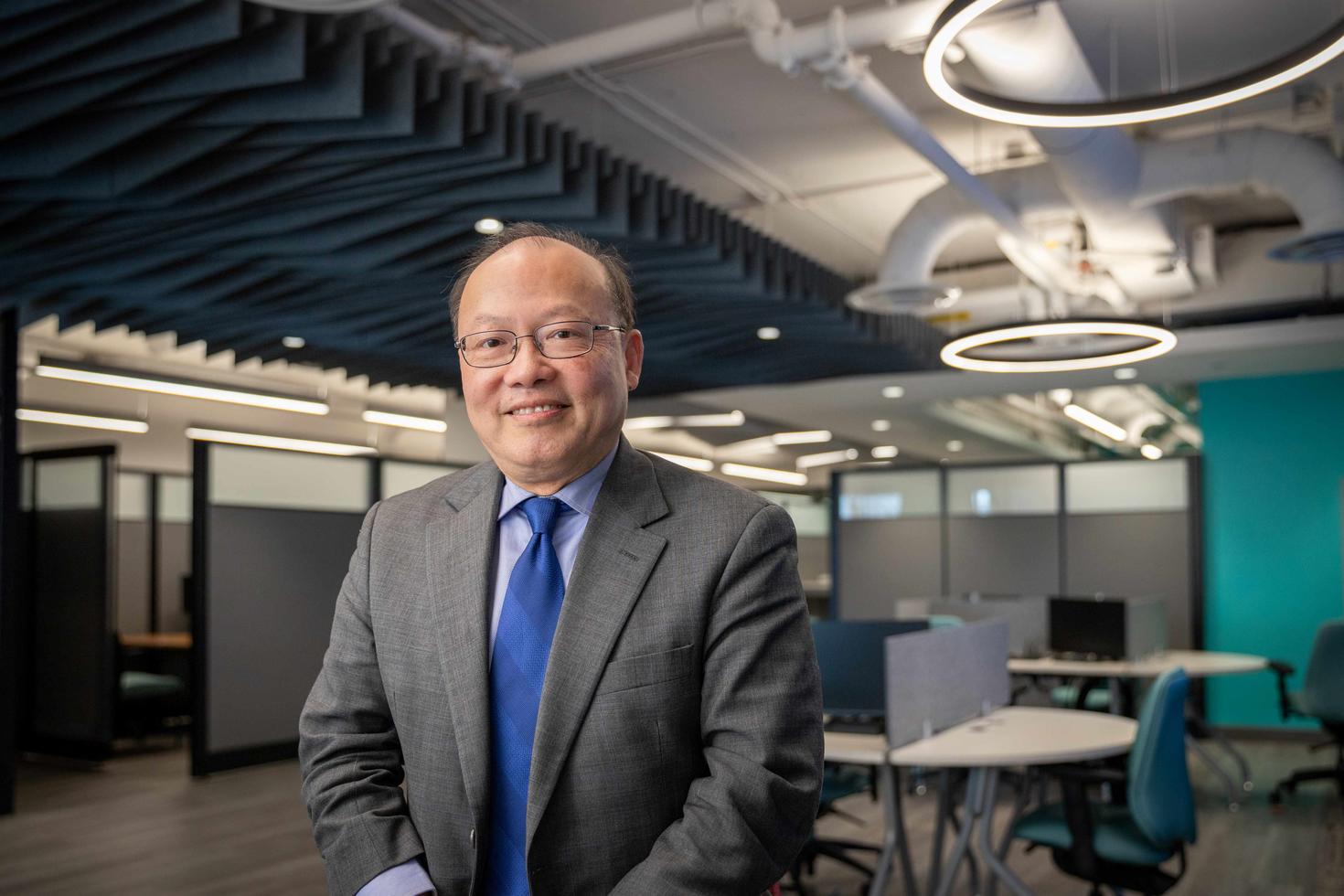 Dr Peter Liu