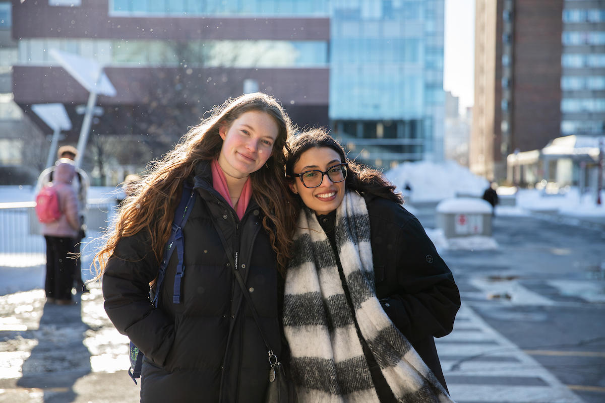 Les étudiants sur le campus