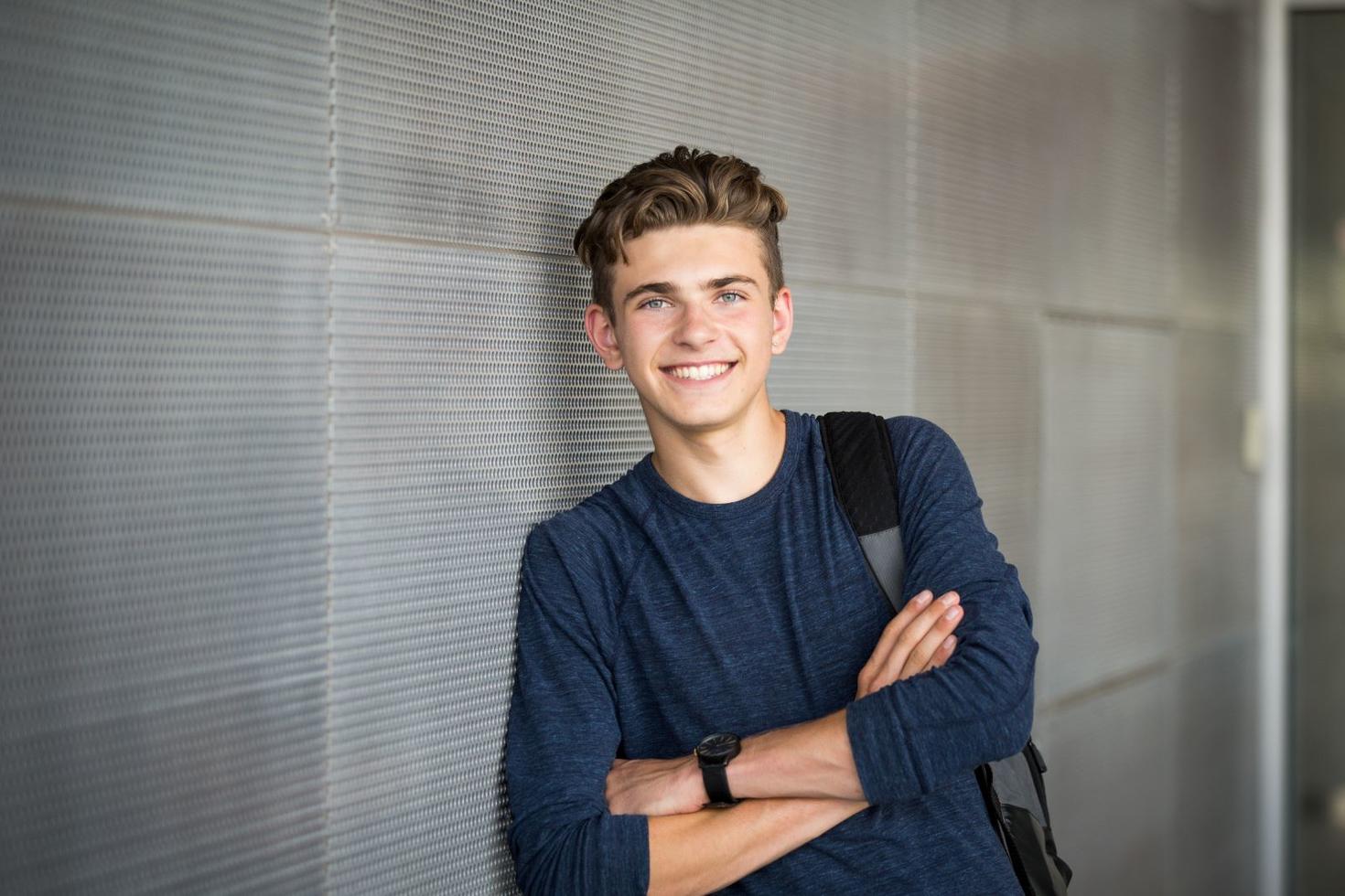 Étudiant qui sourit