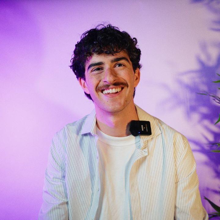 Jack Mansour, l'un des lauréats des prix 21 moins de 21 ans de Jeunesse Ottawa