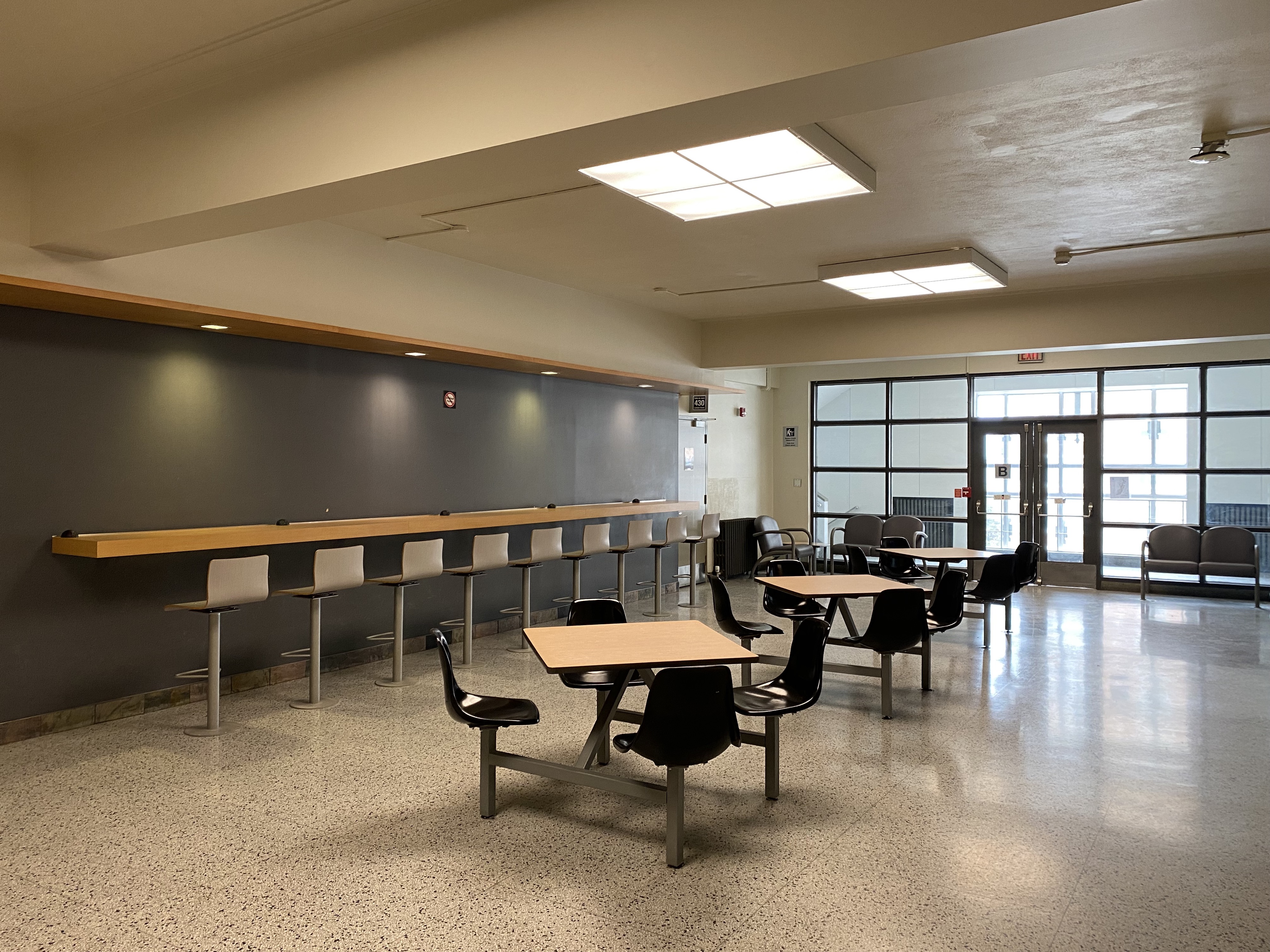 Pavillon Simard – espace d’étude du niveau 4 