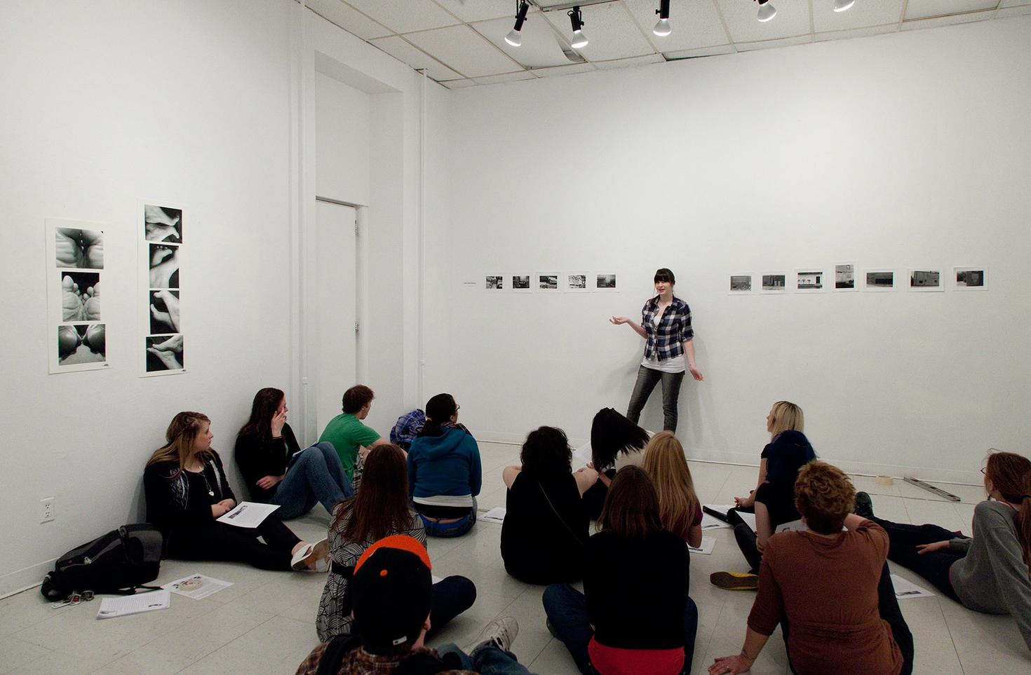 gallery with students
