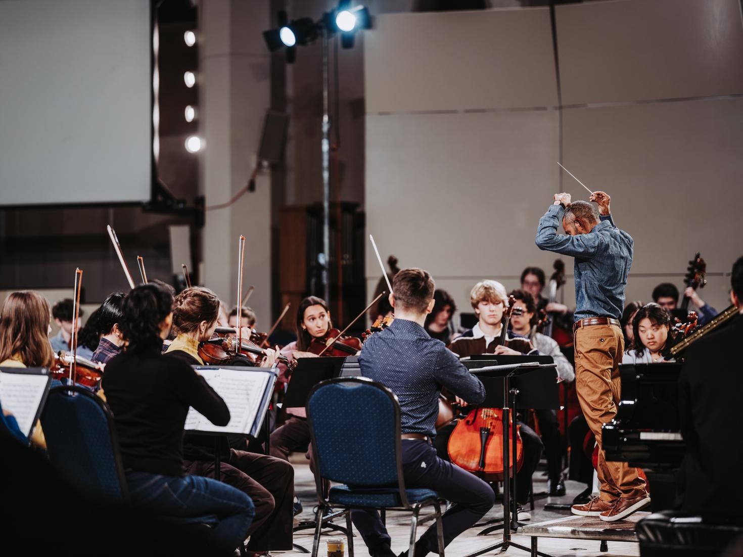 Orchestre et chef d'orchestre