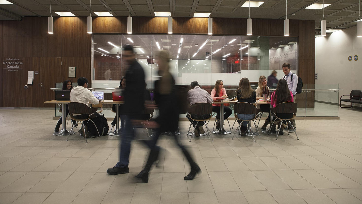 étudiants dans fauteux
