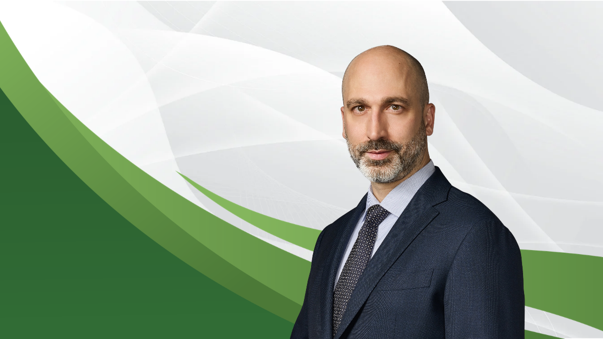 Professor Yan Campagnolo