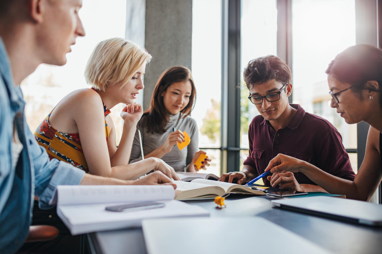 Un groupe d'étudiants diverses