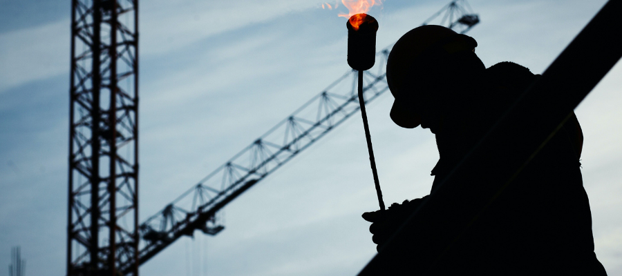 Étudiant en génie civil travaillant