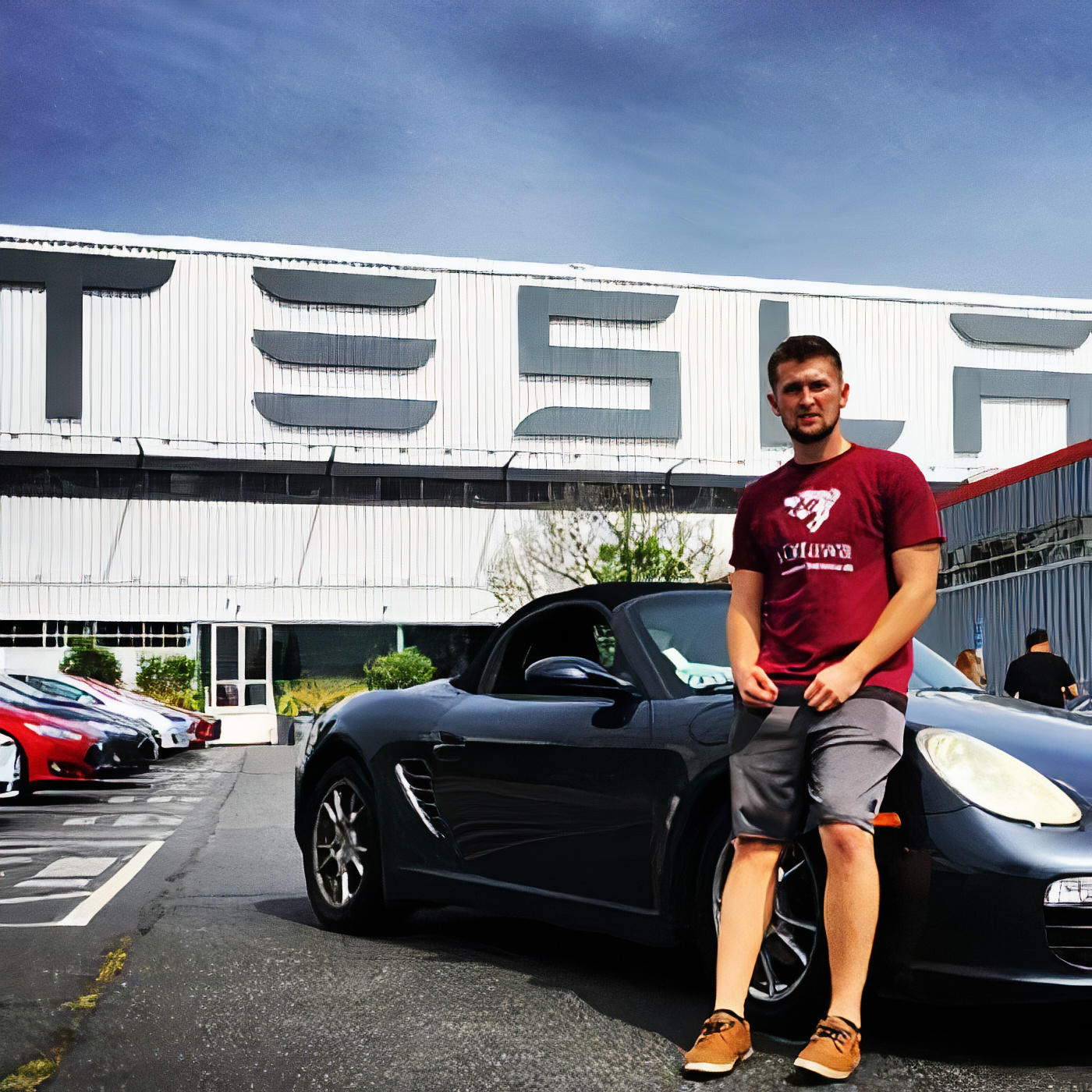 Alexander Cremer à Tesla.