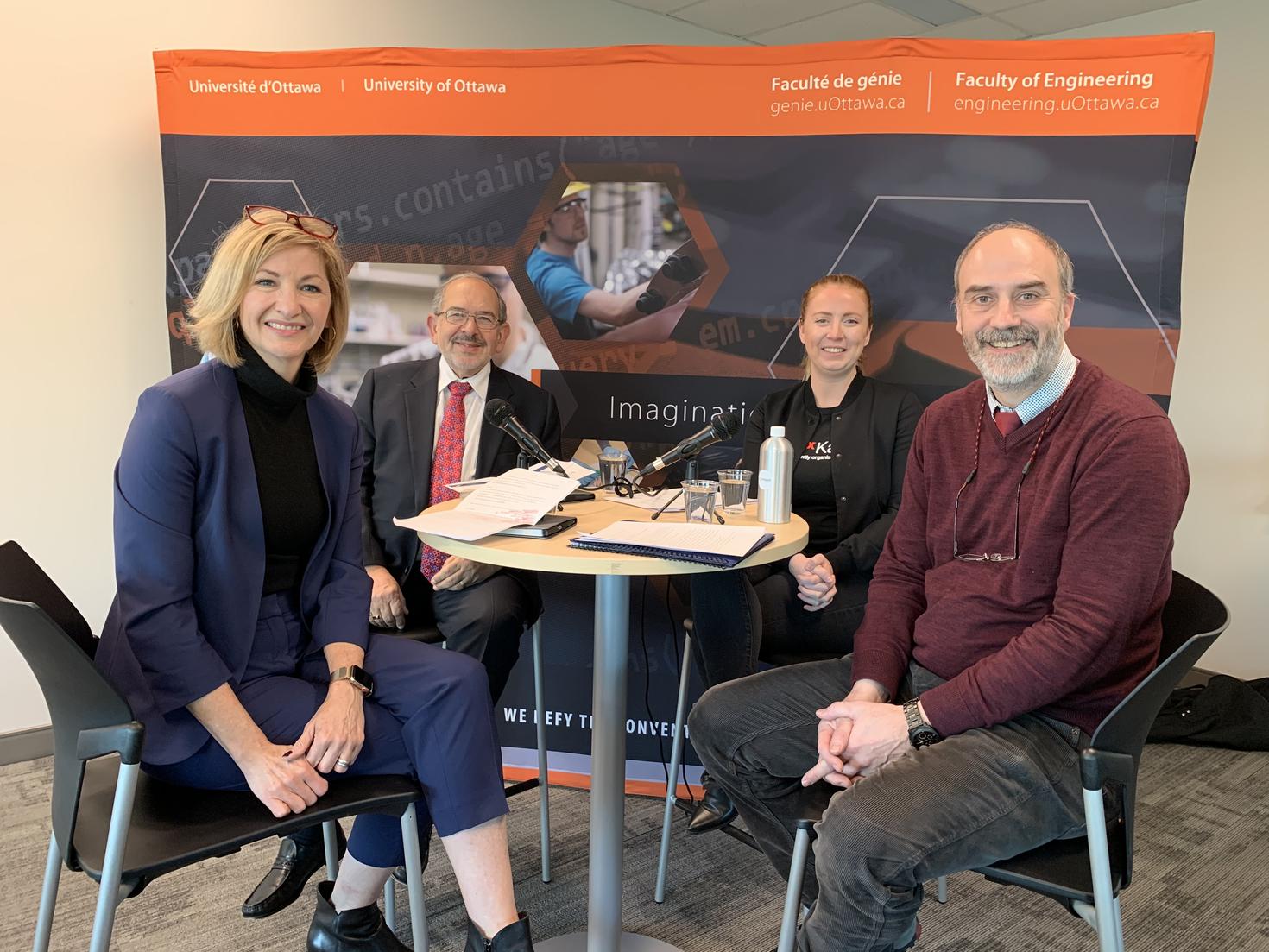 De gauche à droite : Amy MacLeod, Leo Lax, Jamie Petten and Jacques Beauvais