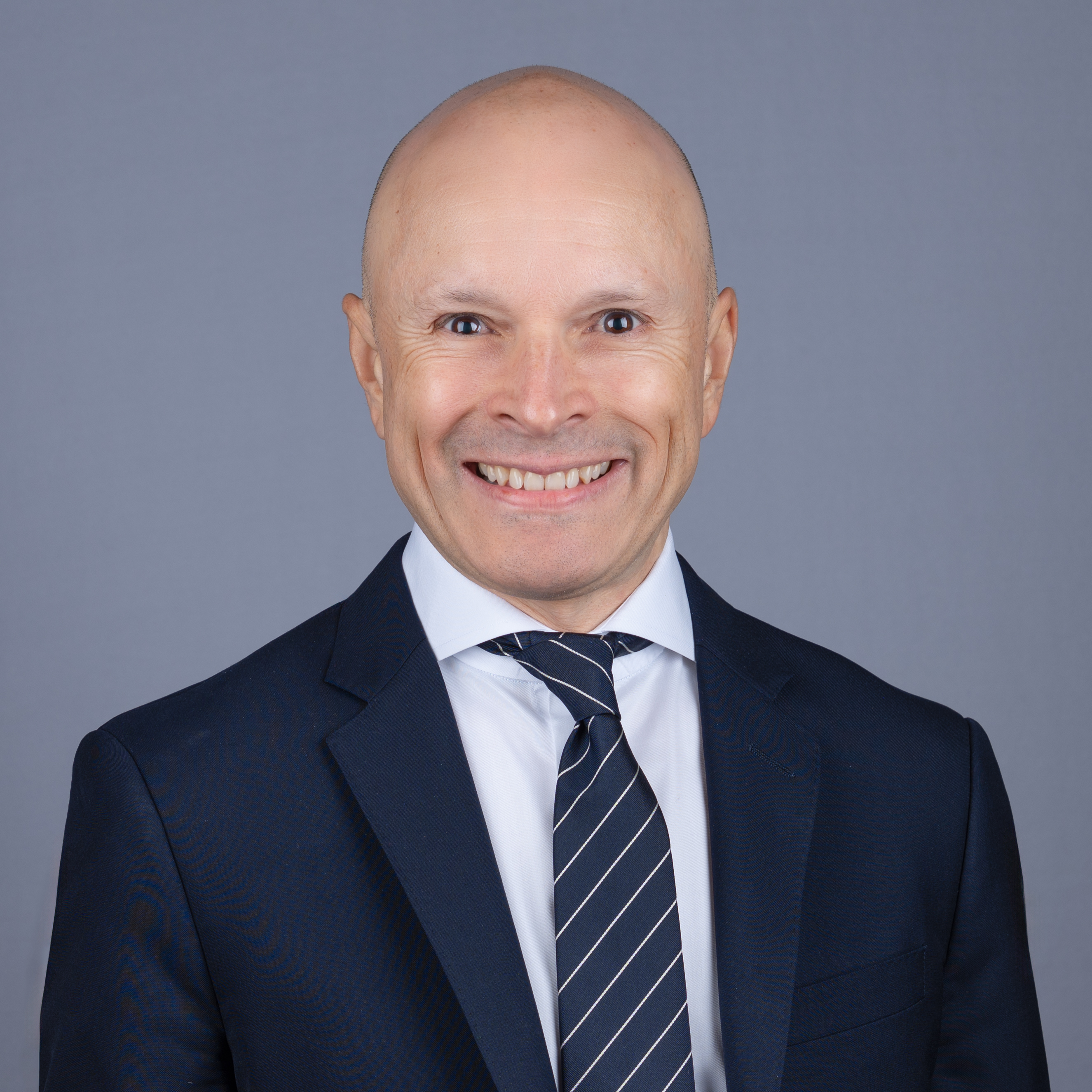 Dr Carlos Torres