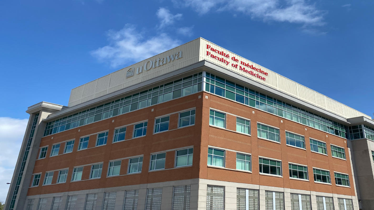 Tour de recherche de la Faculté de médecine de l'Université d'Ottawa
