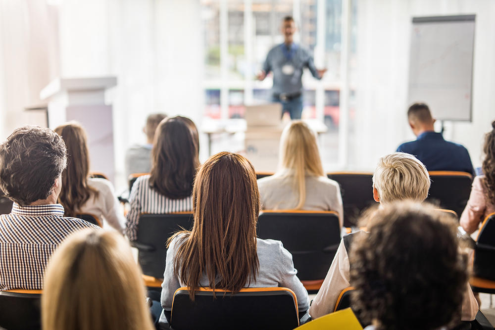 étudiants dans un séminaire 