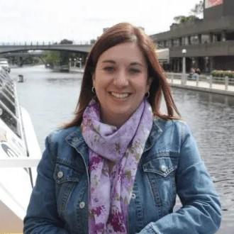 Dr Isabelle Desjardins