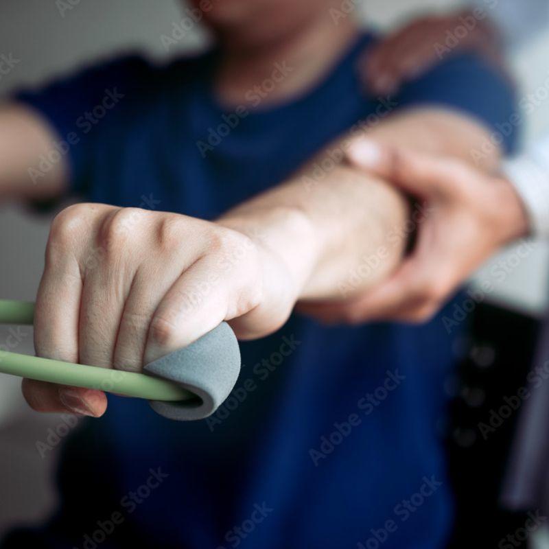 homme faisant de la réadaptation