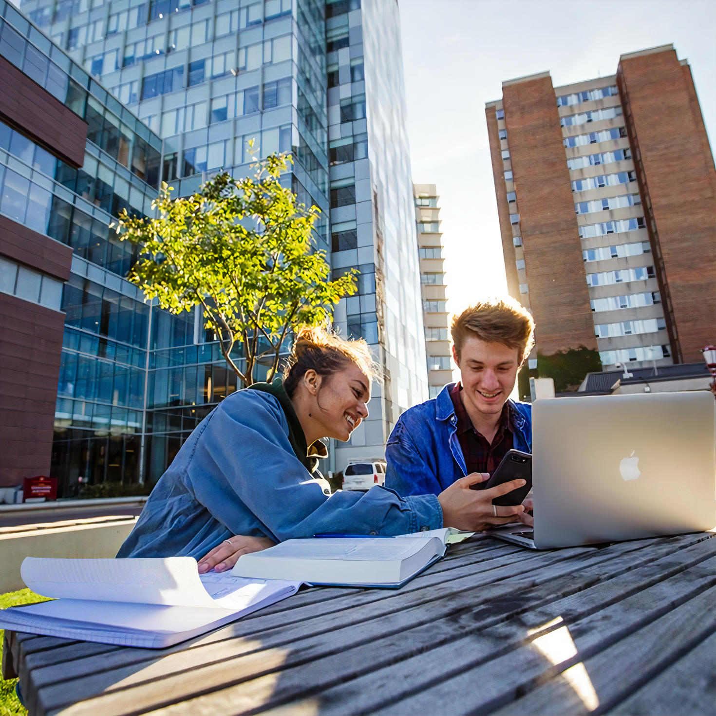 Les étudiants qui étudient à l'extérieur