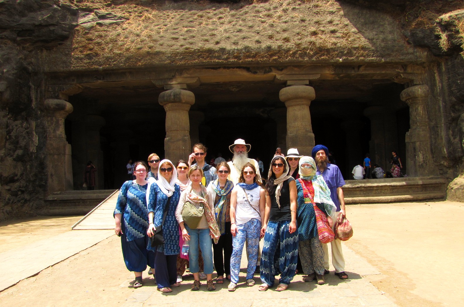 2015 class in front of the Heads of Shiva 