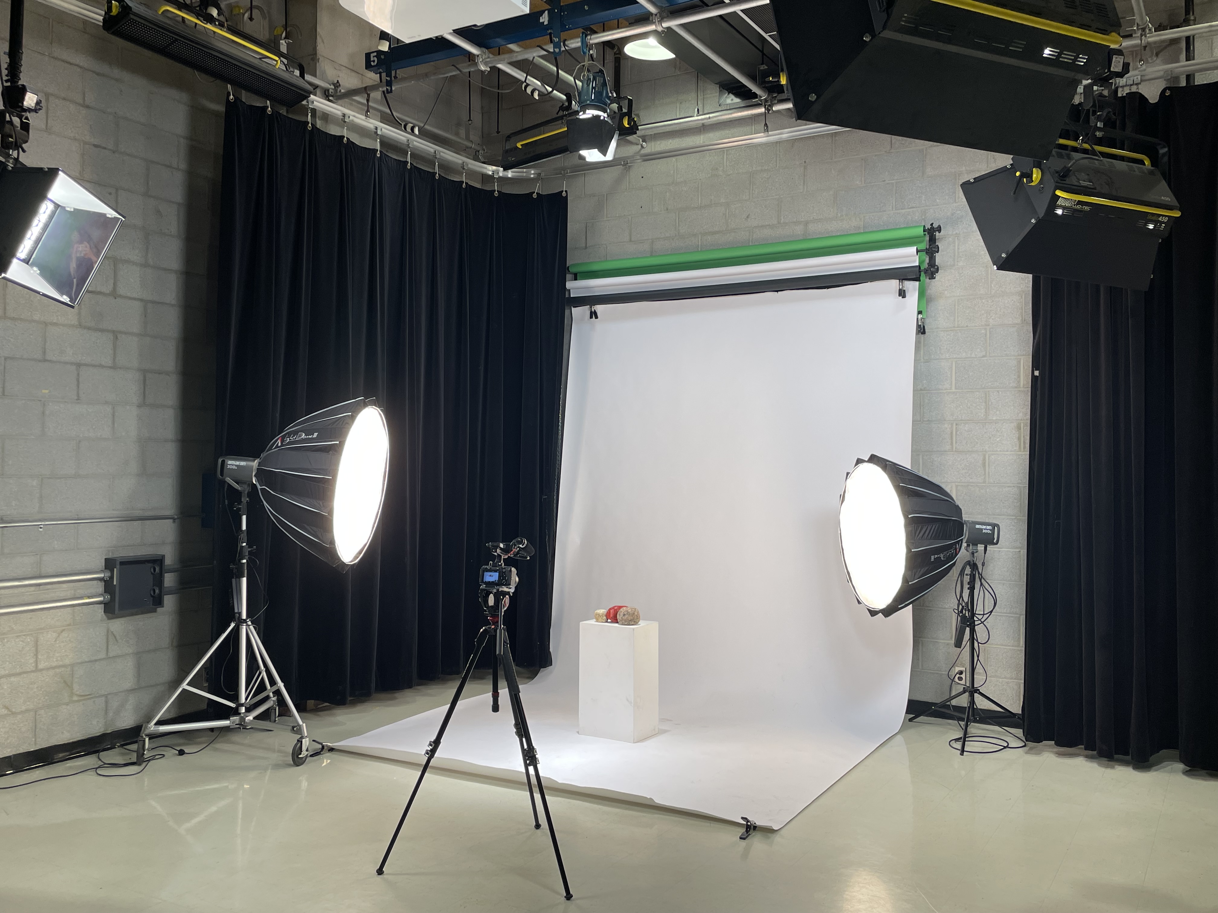 Lighting Studio Soundstage