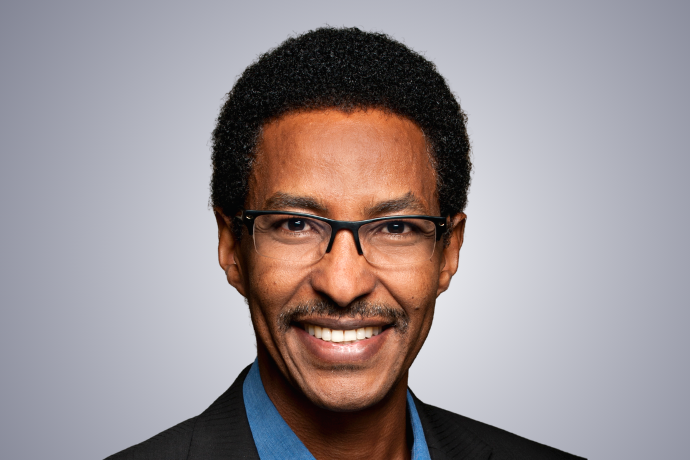 Professor's headshot