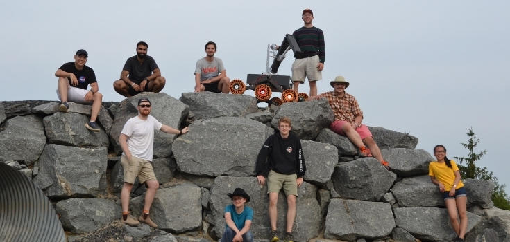 uORover team picture.