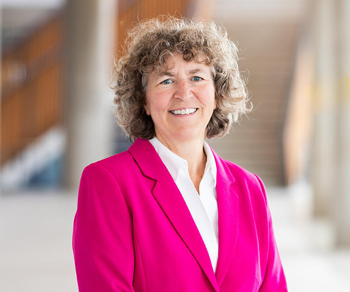 Lucie Thibault, Dean of the Faculty of Health Sciences
