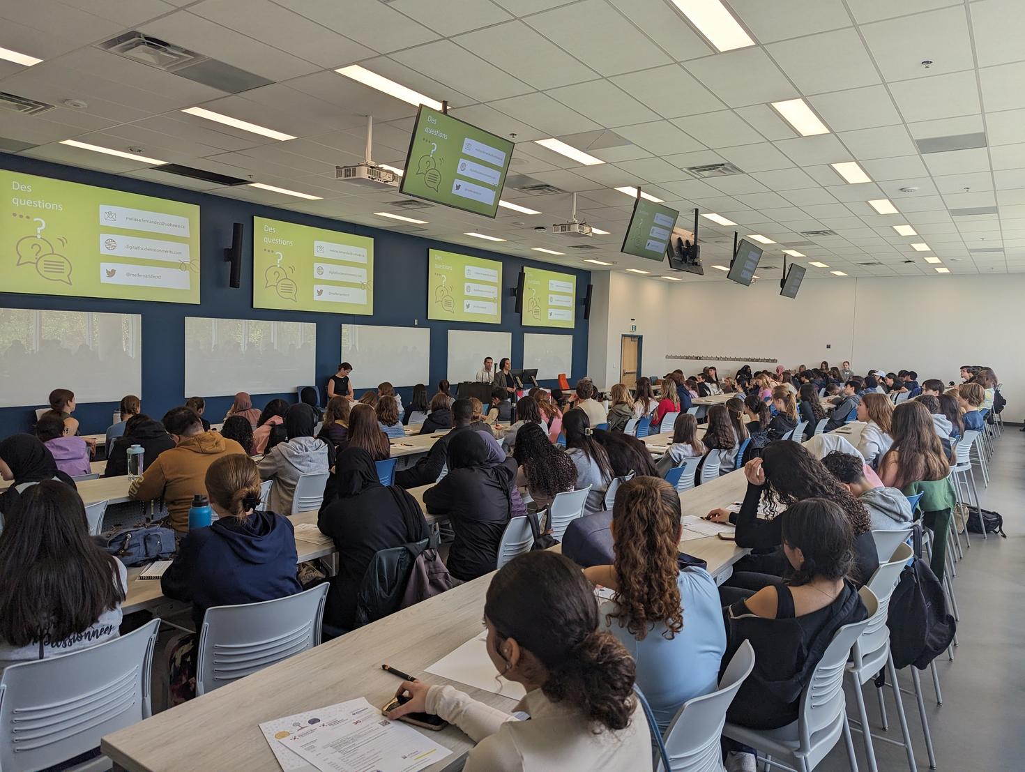 Students attended the presentations on the Discovery Days