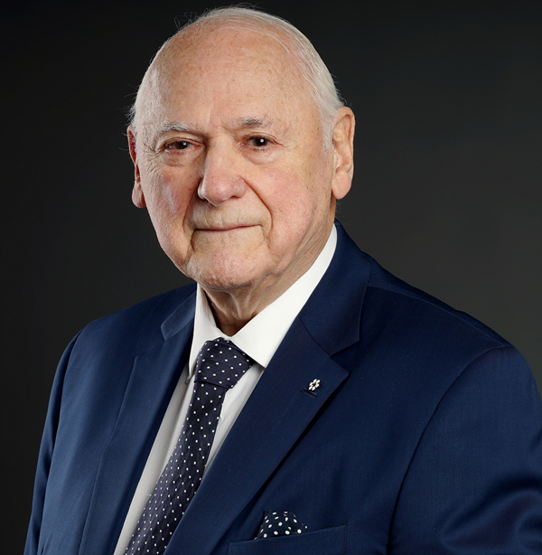 Colonel-Maître Michel W. Drapeau