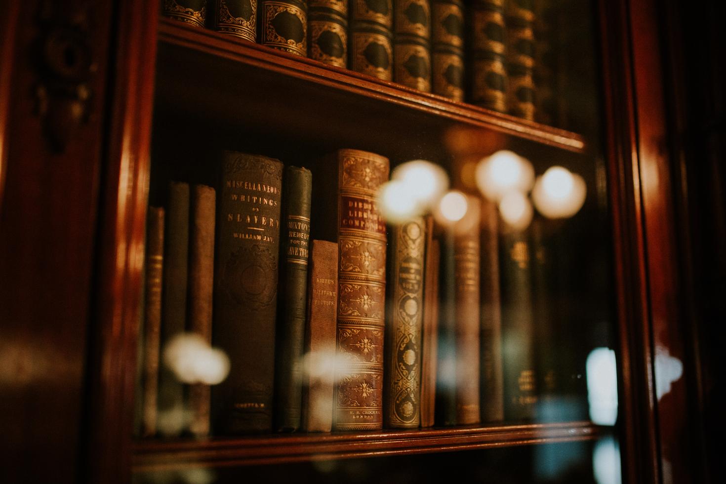 Shelf full of law books.
