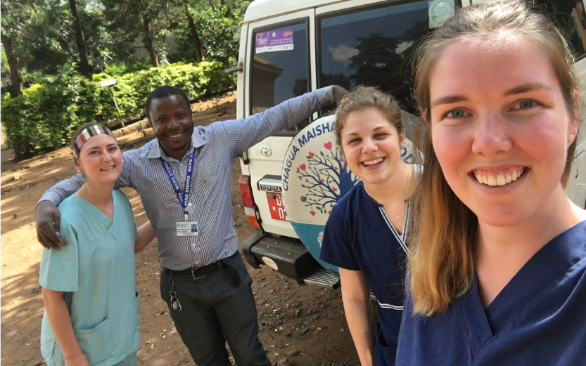 Medical students in an elective in Moshi, Tanzania (Claudia Lajeunesse)