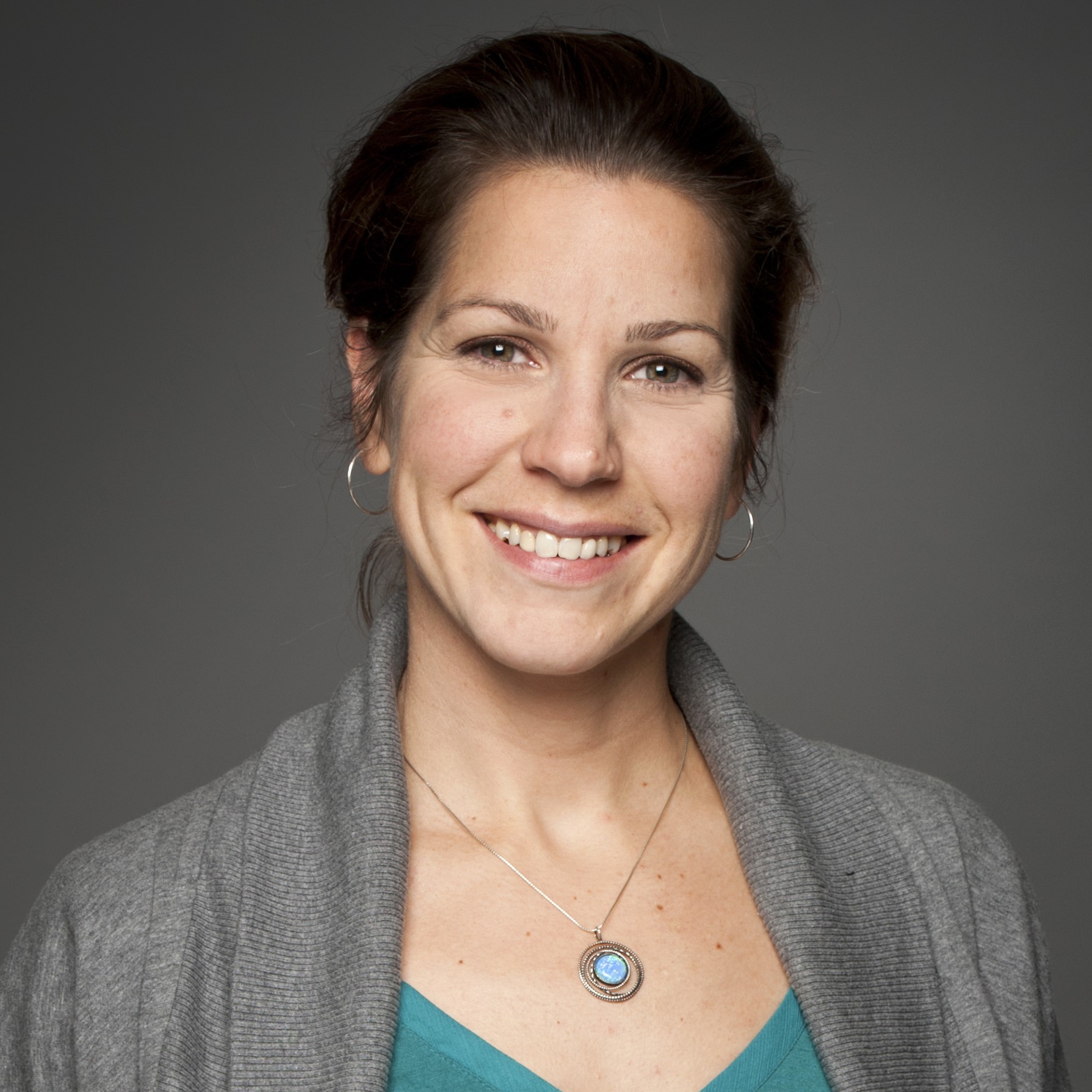 Dr. Nadine Wiper-Bergeron